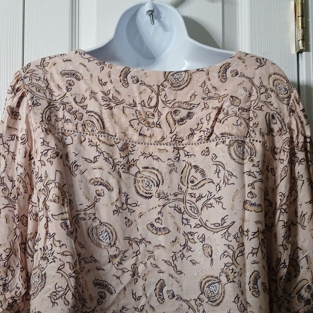 Lucky Brand peachy cream black Floral V-Neck Blouse Sz XL NWOT - Picture 7 of 8